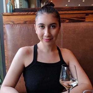 Meet your Posher, Casey